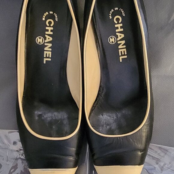 Gently worn | Lovingly restored AUTHENTIC Channel pumps - Picture 1 of 6